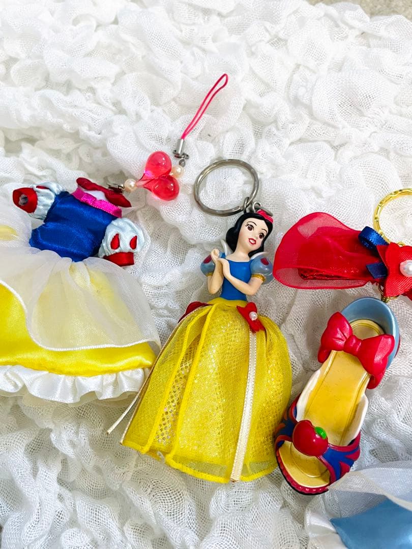 最終値下！ディズニープリンセス キーホルダー ドレス 靴 ハイヒール