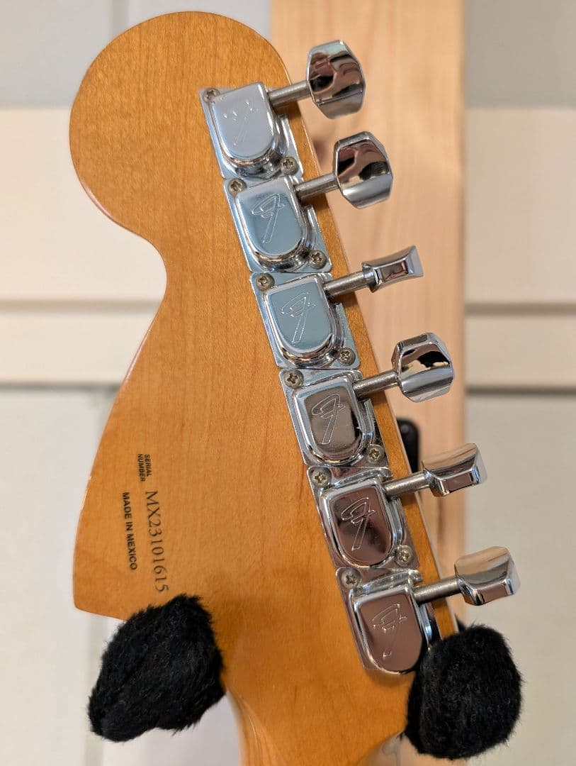 Fender Vintera II 70s Jaguar　フェンダー