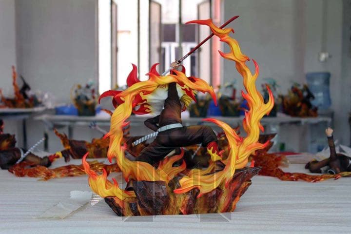 人気　鬼滅の刃　フィギュア　殿堂スタジオ　炎柱　劇場版　煉獄杏寿郎　　海外限定