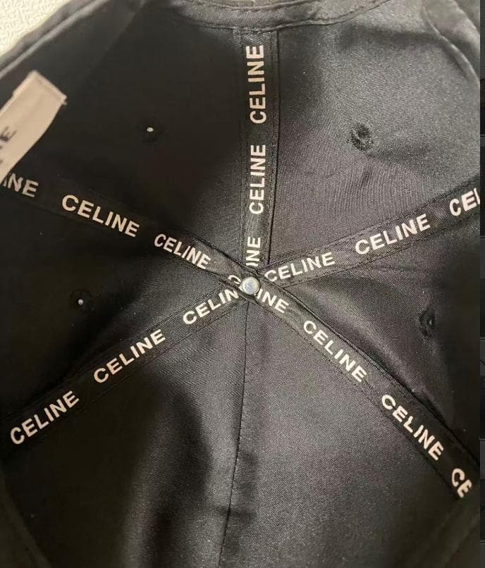 CELINE ベースボールキャップ