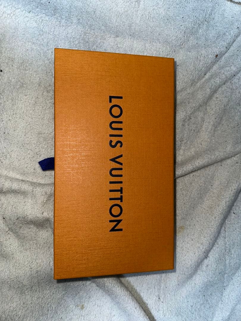 も*♡様 LOUIS VUITTON 財布 ケース付き