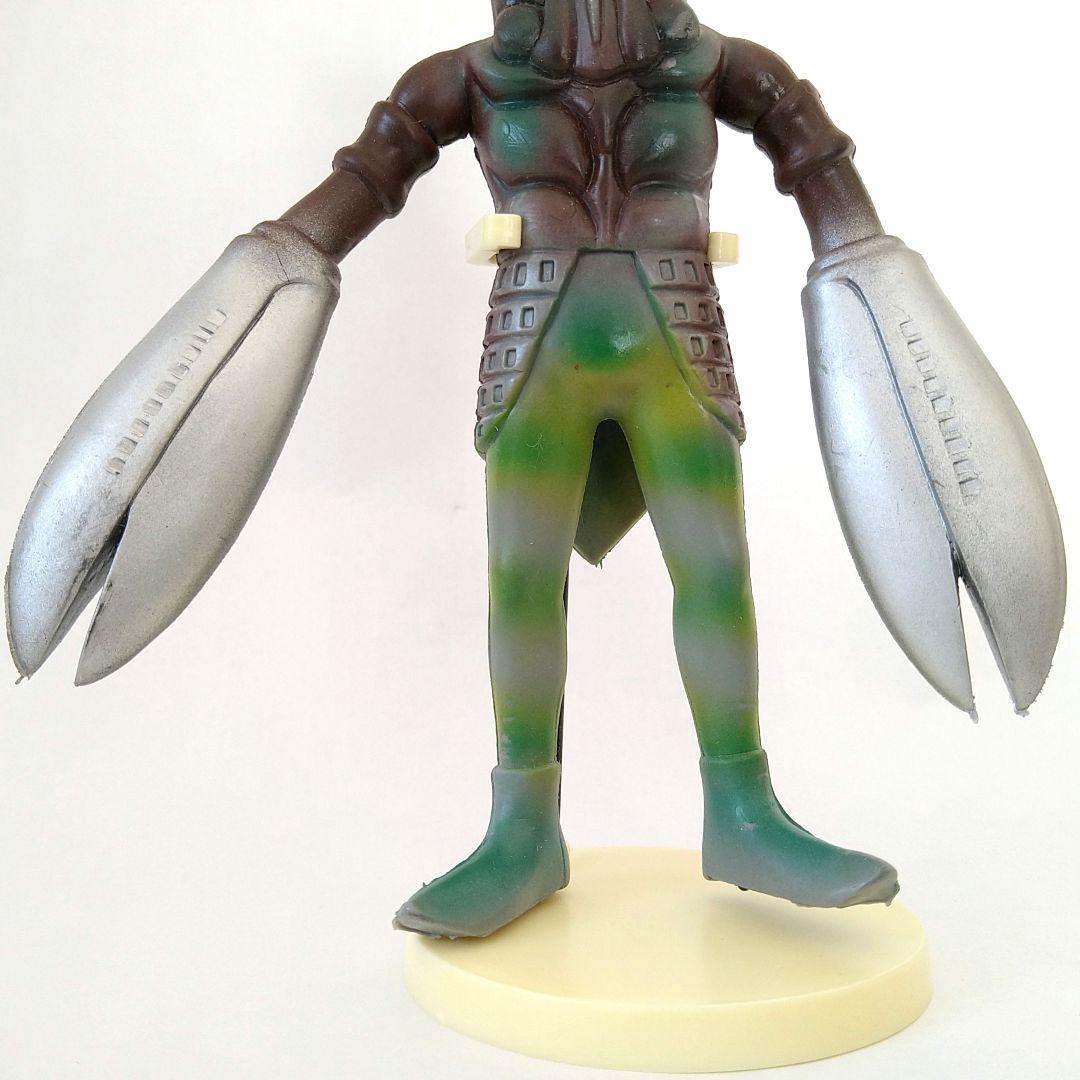 昭和レトロ　ザ・怪獣シリーズ　バルタン星人　バンダイ