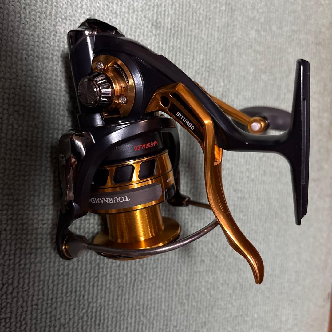 ISO 3000SH-LBD スピニングリール ATC機能搭載