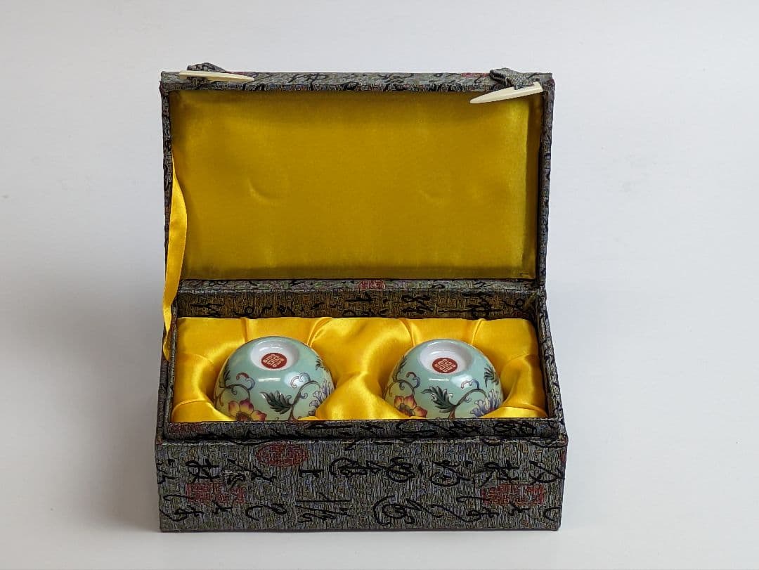 国立故宮博物院　粉彩 花柄 茶器 共箱 茶器 茶碗 杯　中国美術