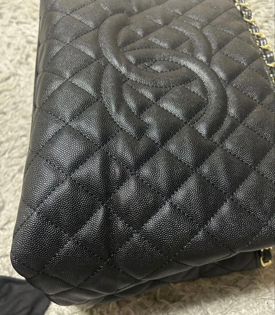 CHANEL ブラック ハンドバッグ キルティングノベルティ