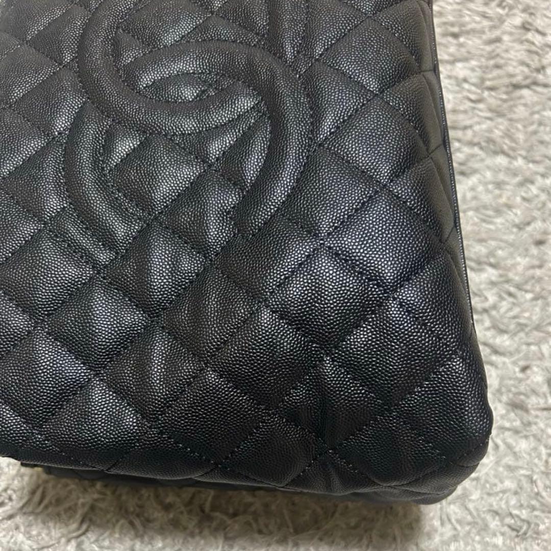 CHANEL ブラック ハンドバッグ キルティングノベルティ