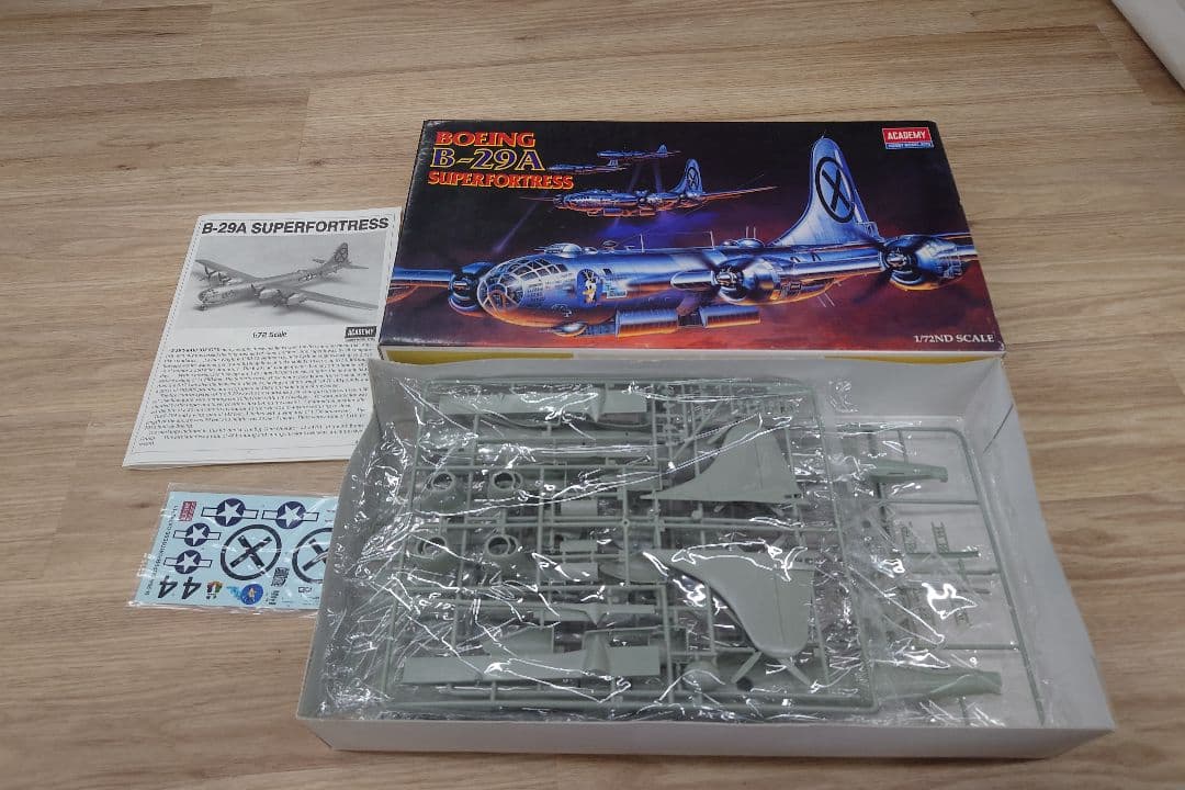 航空機・ヘリコプター Boeing B-29A Superfortress 1/72