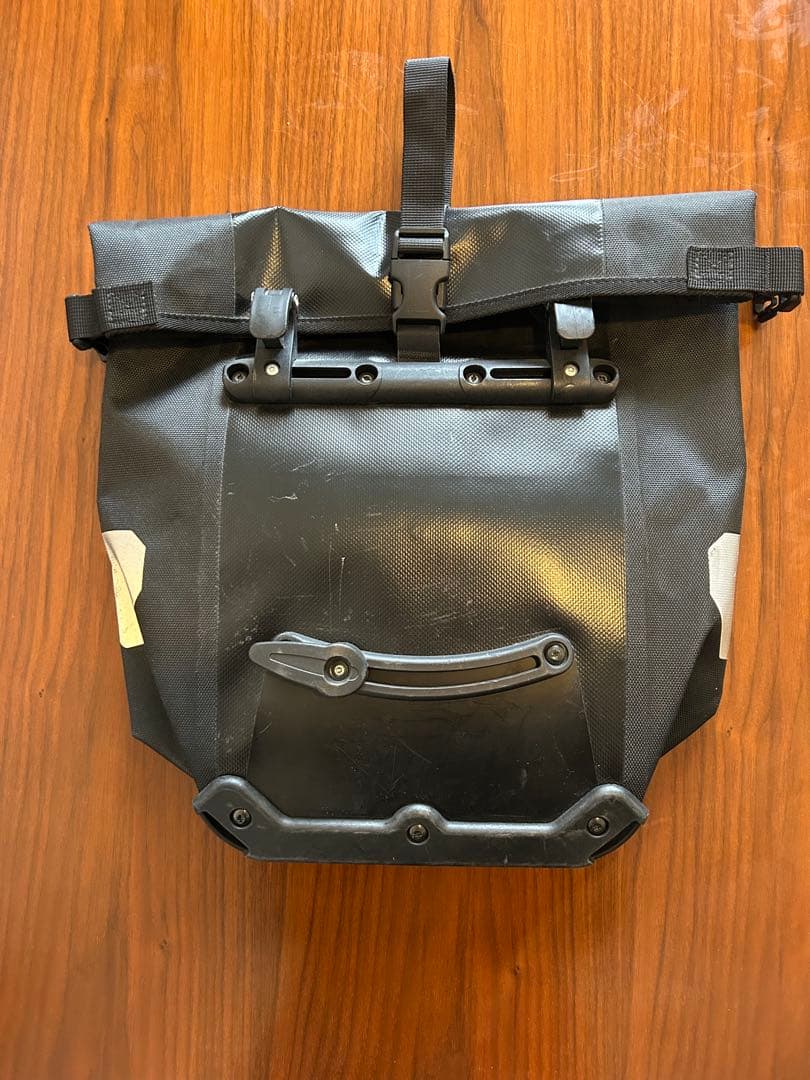 【良品】ORTLIEB 防水バッグ 中型 ブラック