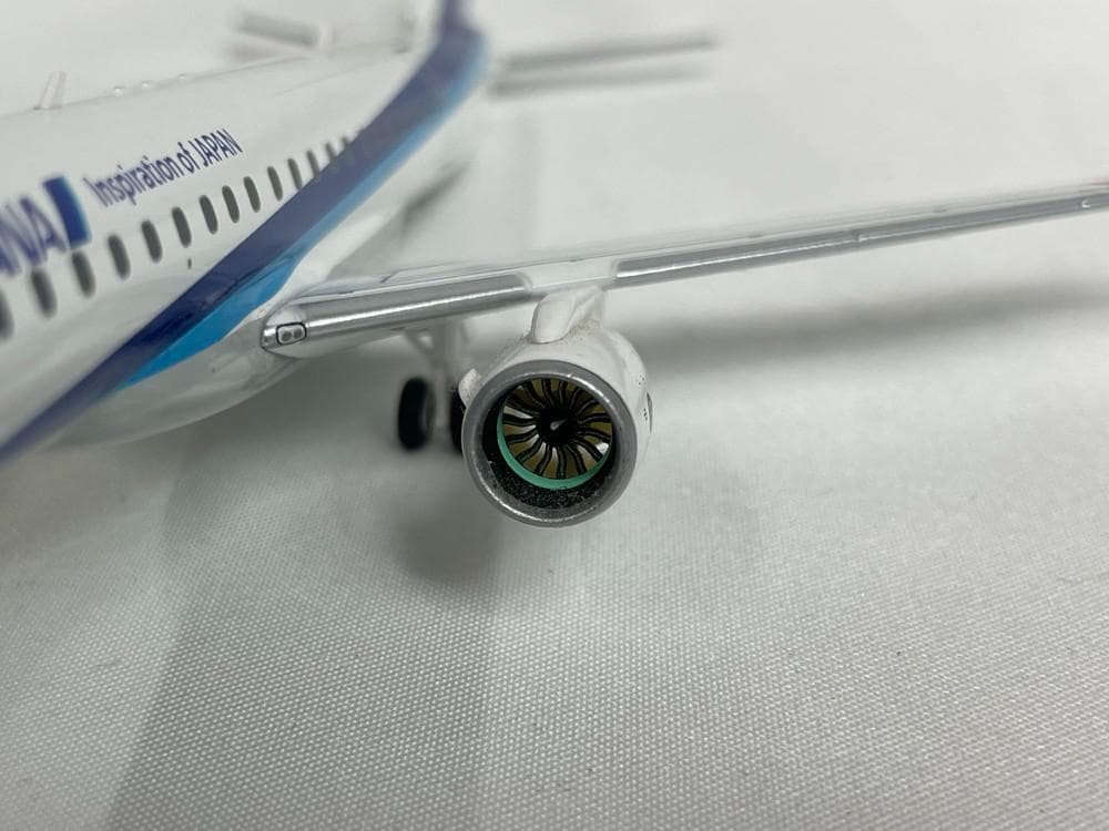 ◆ANA MRJ90 MR29010 SCALE1:200 模型 09340