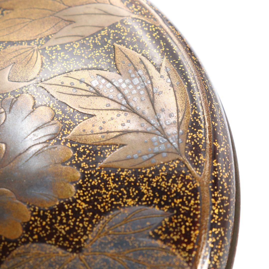 表千家流堀内家十二代 堀内宗完(兼中斎)書付 牡丹蒔絵 平丸香合　rM976