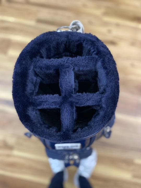 パーリーゲイツ　最新モデルキャディバッグ　エナメル