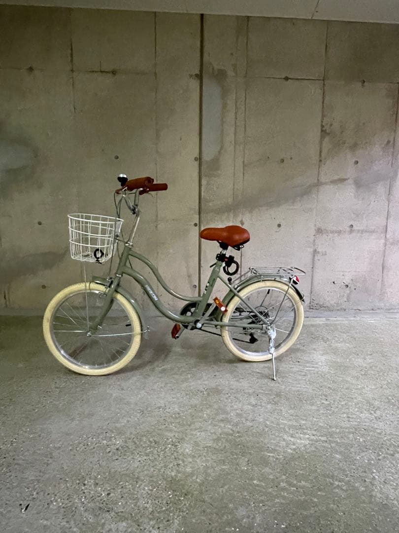 ぼぼんぼん 新品　グリーン 20インチ ジュニアシティ自転車