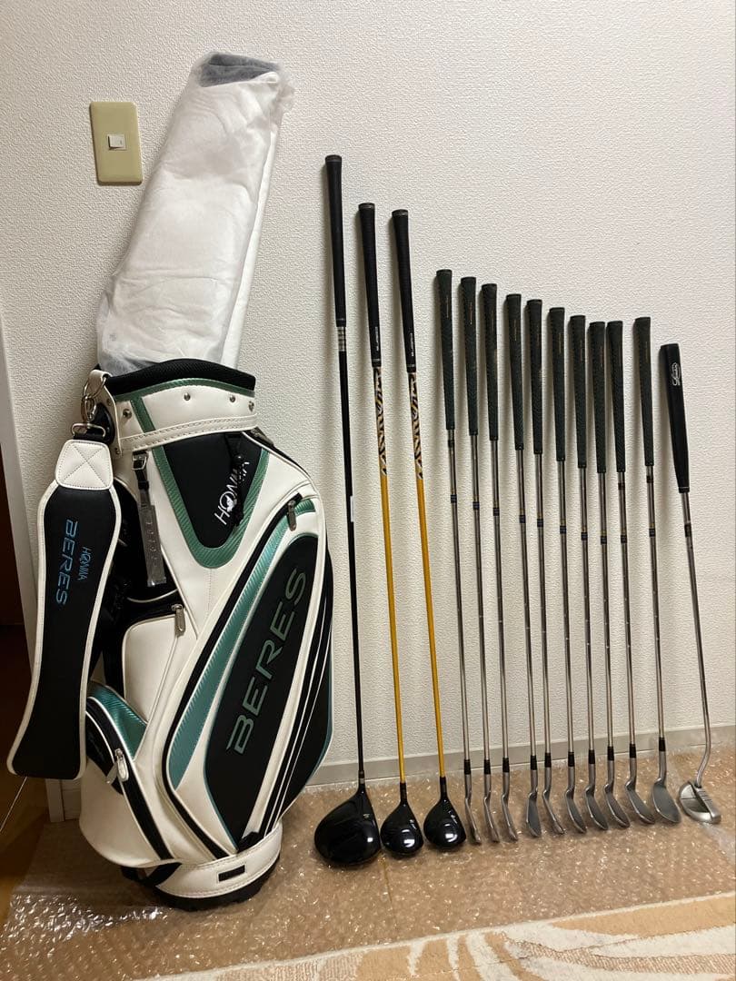 新品未使用　ホンマBERES キャディバッグ とゴルフクラブセット一式