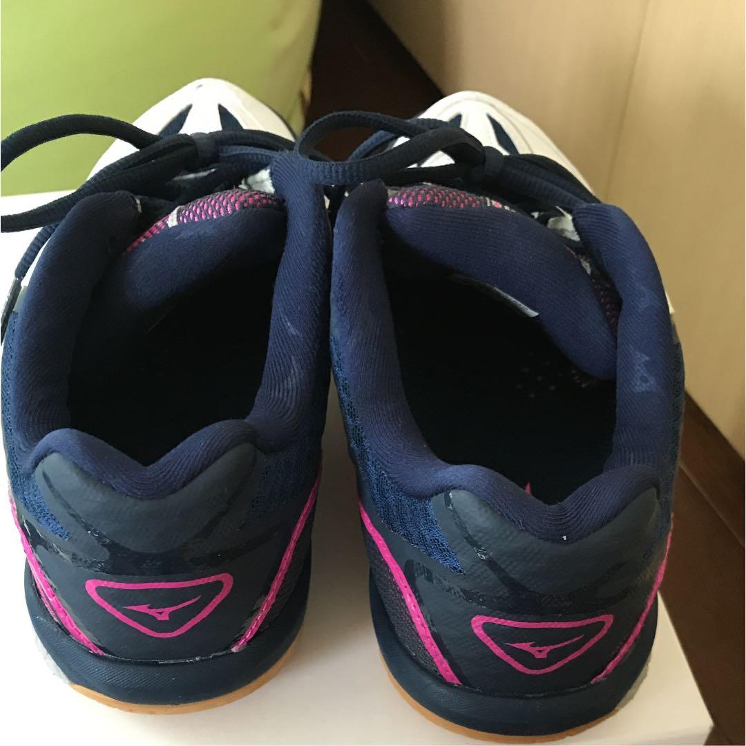 ミズノ テニスシューズ