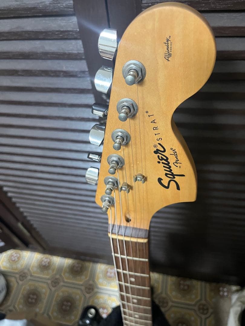 週末特別価格　Squier by Fender Affinityストラト
