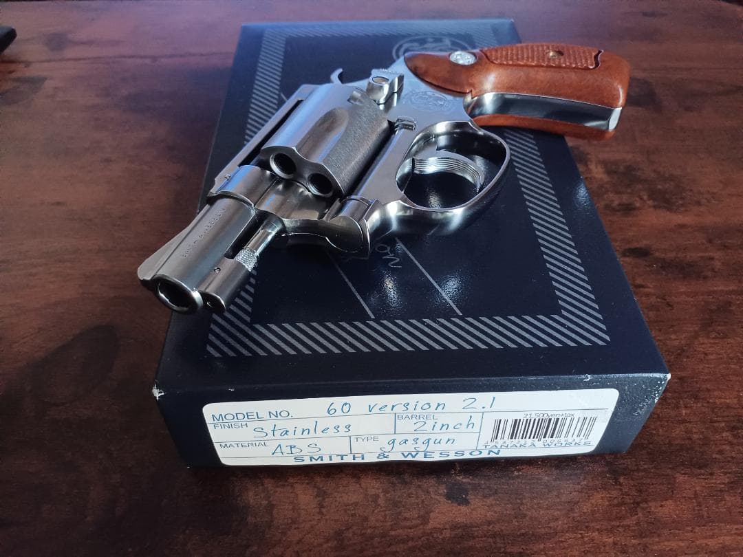 タナカ　S＆W M60 チーフ　Ver　 2.1　ガスガン　おまけつき