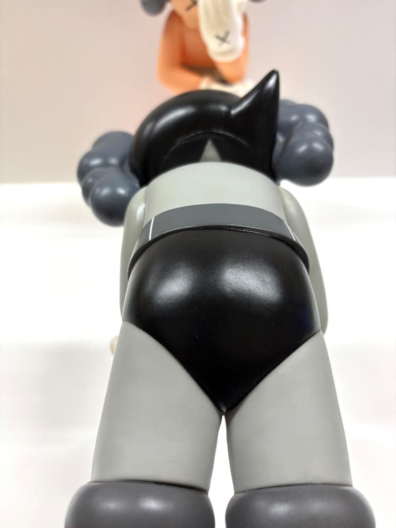 土日値下　2体セットASTRO BOY KAWS フィギュア ソフビ　約35cm