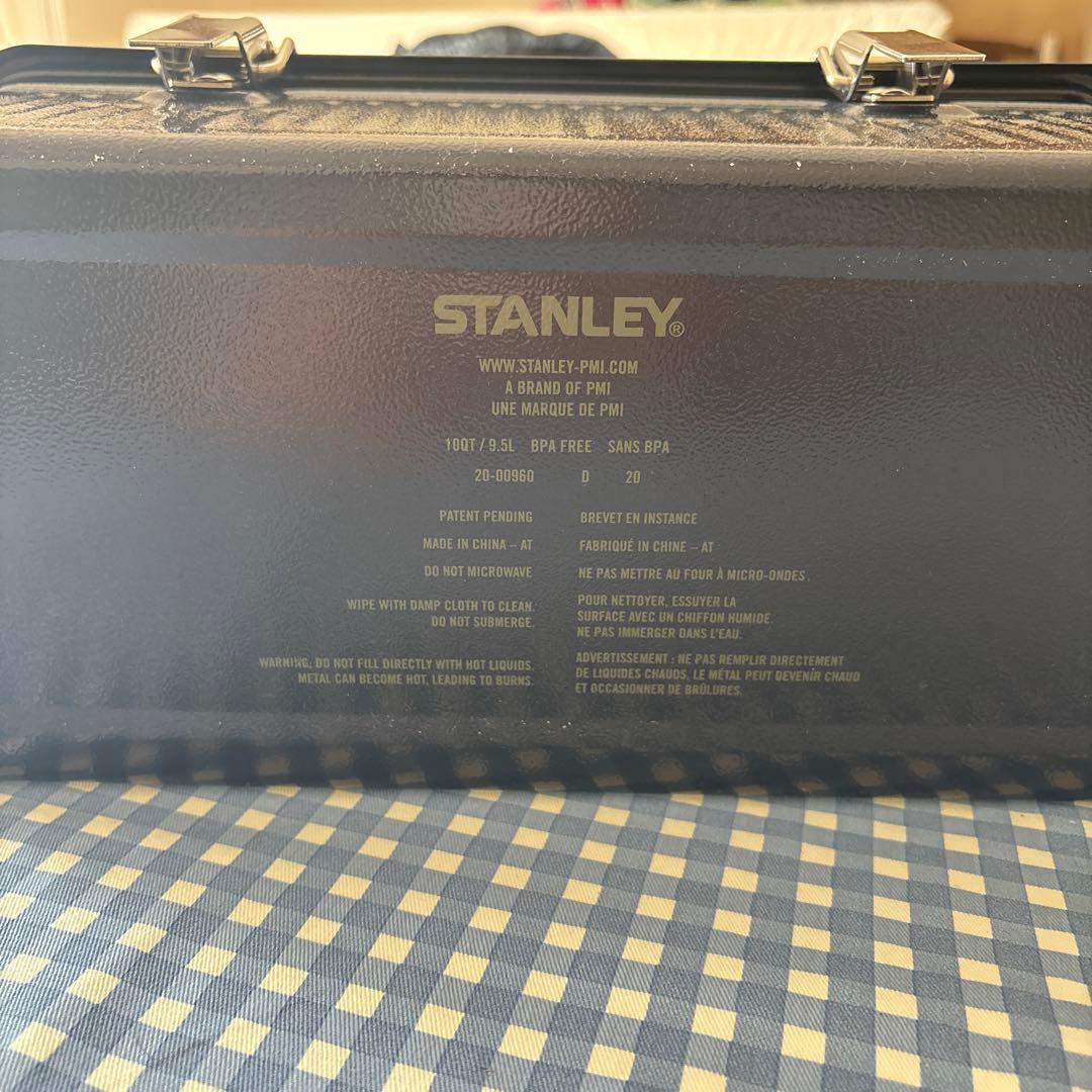 【新品未使用】STANLEY スチール製ランチボックス 紺色