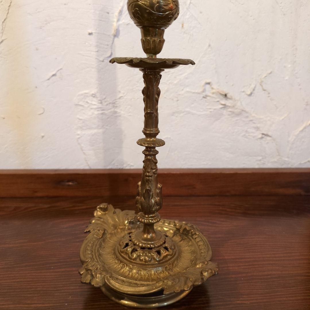 フランス製　アンティーク　 真鍮製装飾的キャンドルスタンド