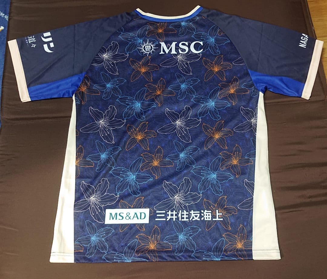 u*e様 Vファーレン長崎V-VAREN NAGASAKI復刻ユニフォームTシャ