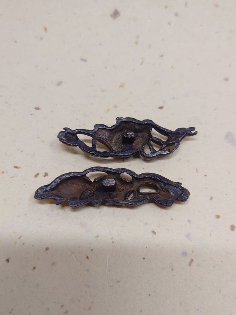 目貫、赤銅地に鶉に粟穂図