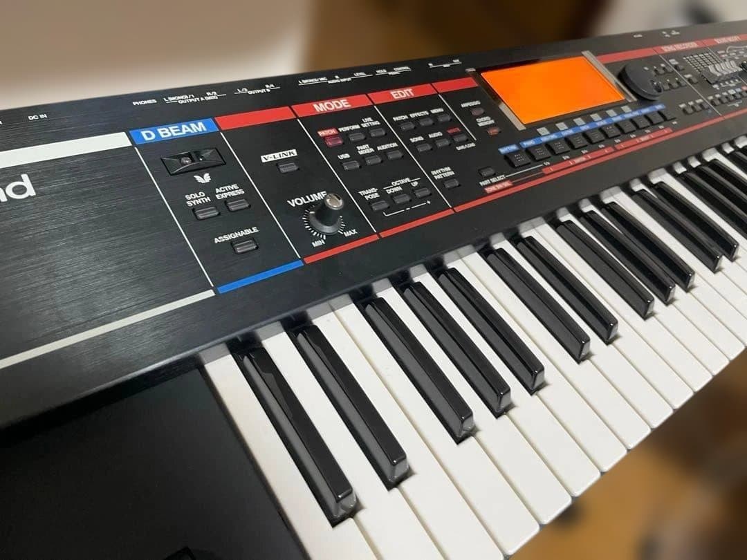 Roland JUNO-G シンセサイザー 61鍵盤　ソフトケース付き
