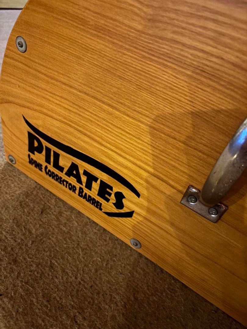 ピラティス　本物バレルチェア