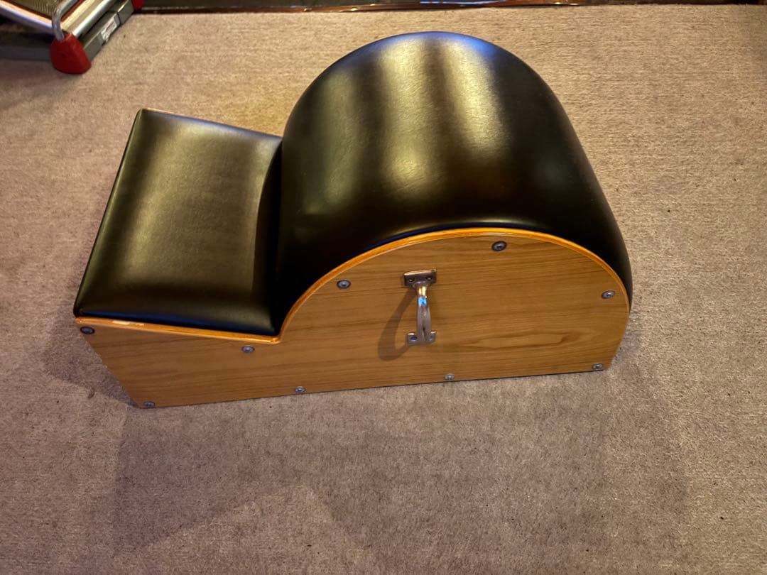 ピラティス　本物バレルチェア