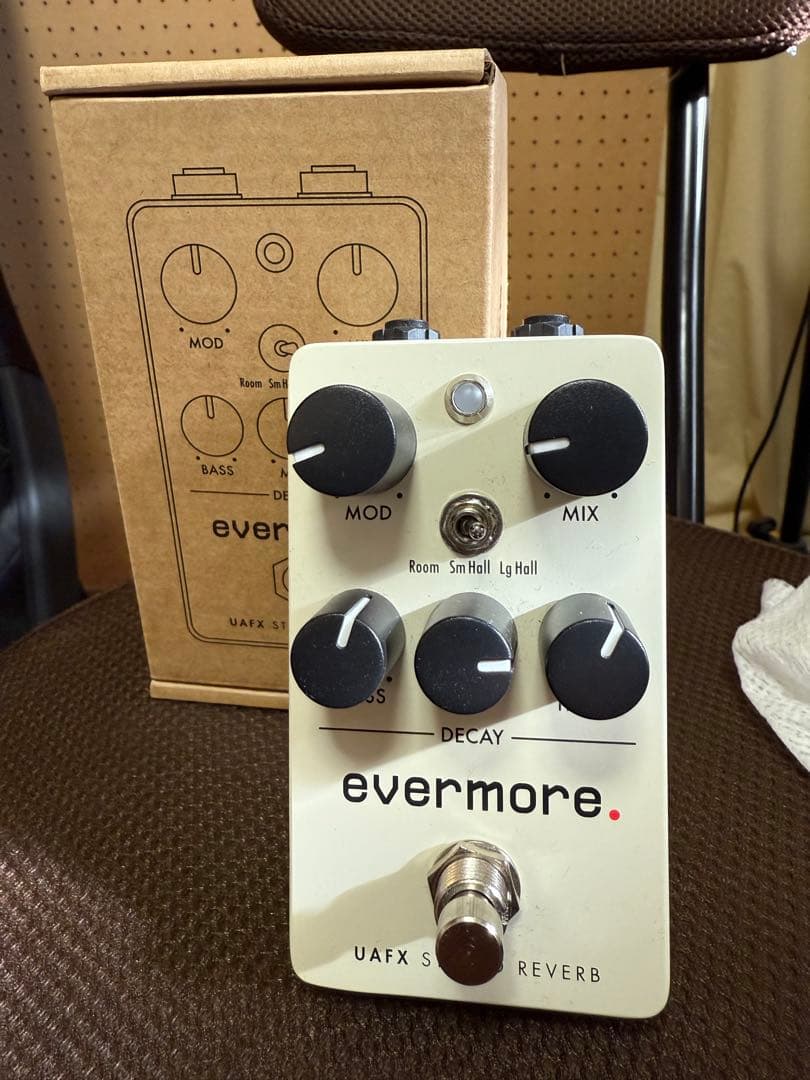 UAFX EVERMORE リバーブ