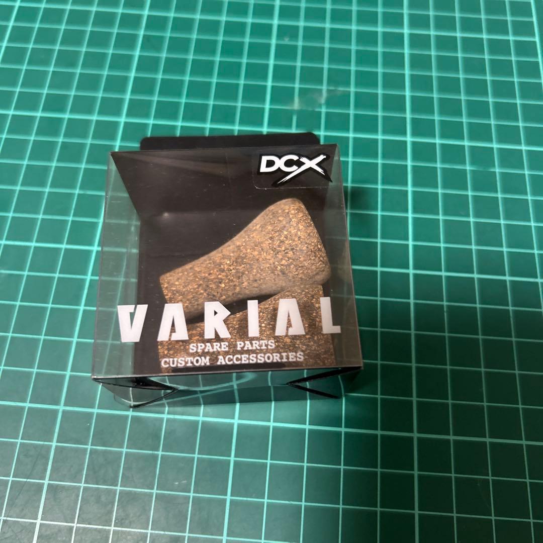 バリアルハンドルノブ　コルク