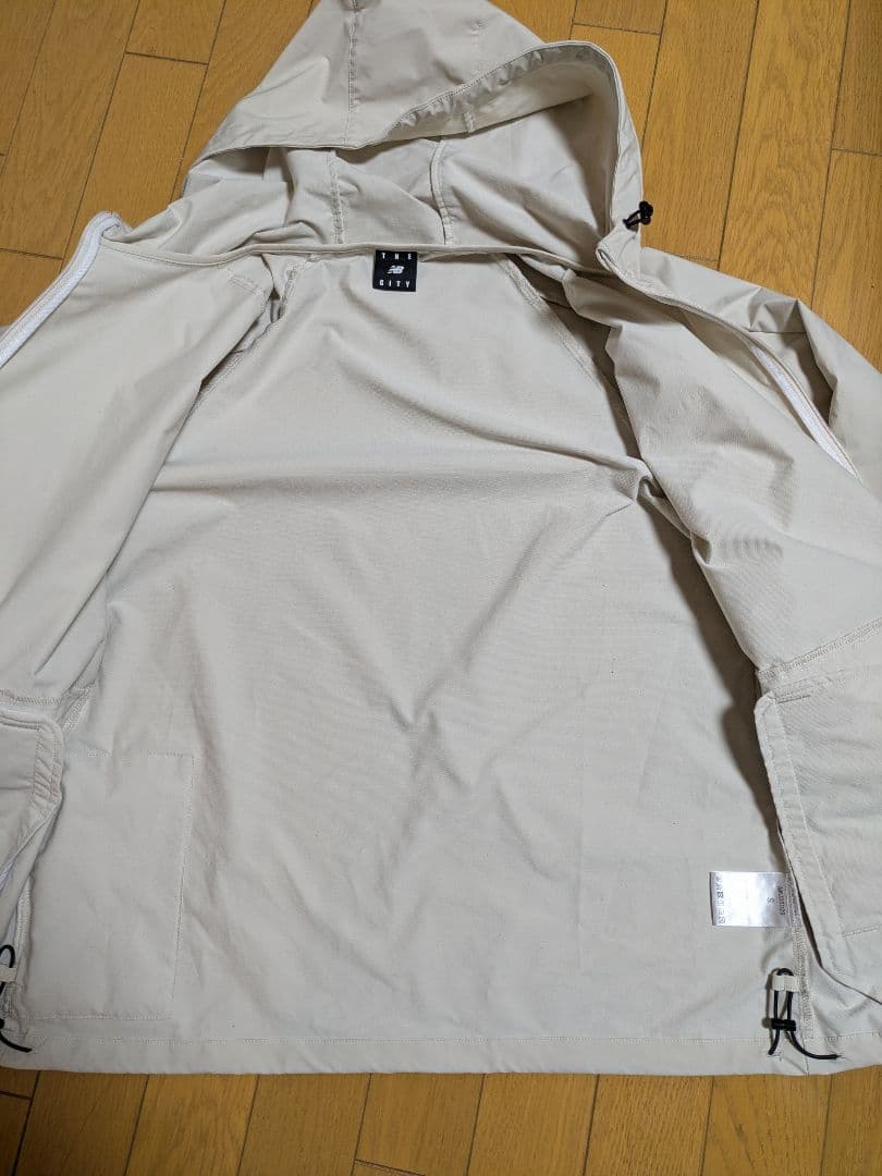 最終値下げニューバランス　THE CITY ウーブンパーカーパンツ上下セット S