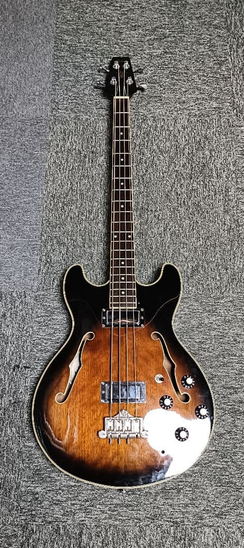 ゆ*つ様 アリアプロ2 セミアコ・ベース サンバースト