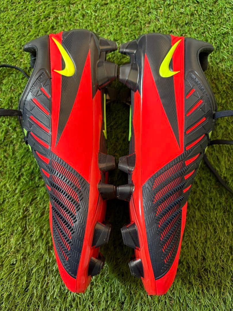 NIKE TOTAL90 LASER 4 FG トータル90