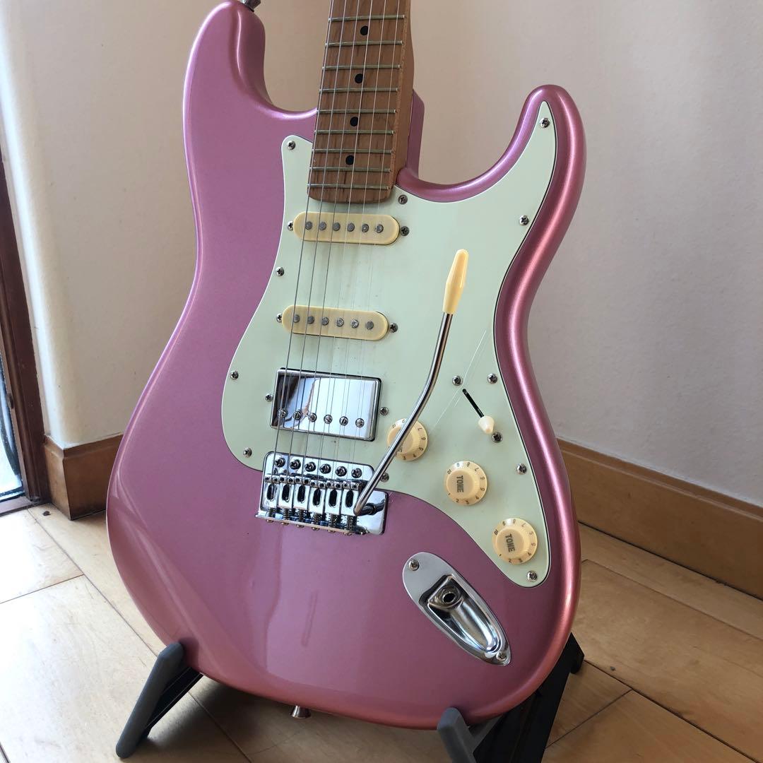 美品　Bacchus BST-2RSM HSS メタリックピンク　ストラト