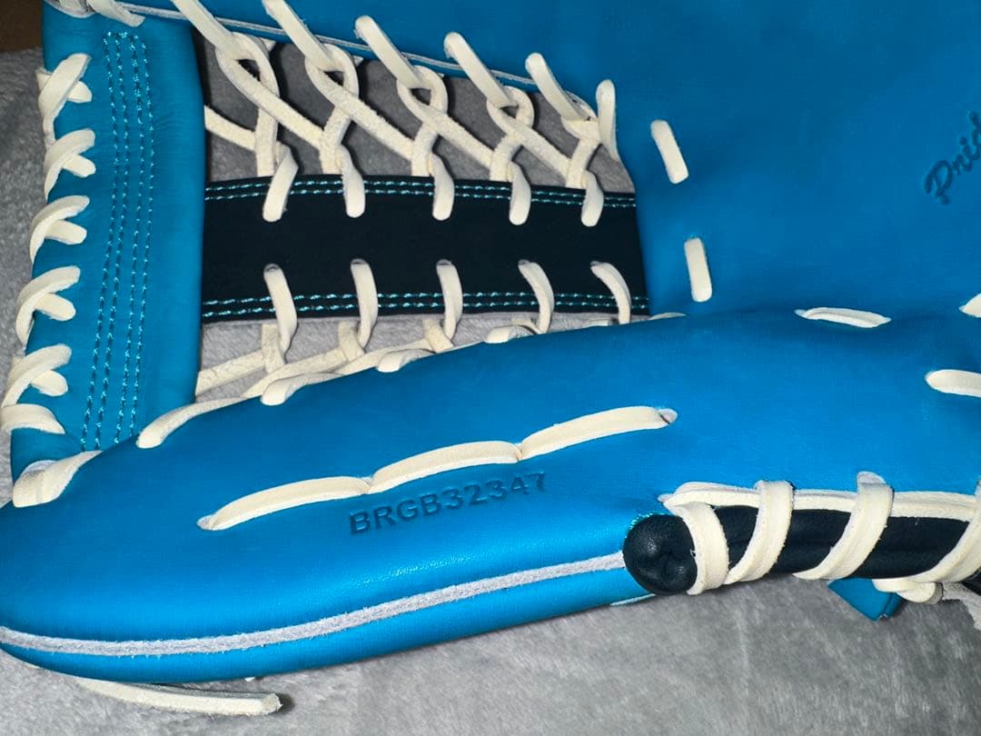 ZETTプロステイタス軟式外野手用グローブ