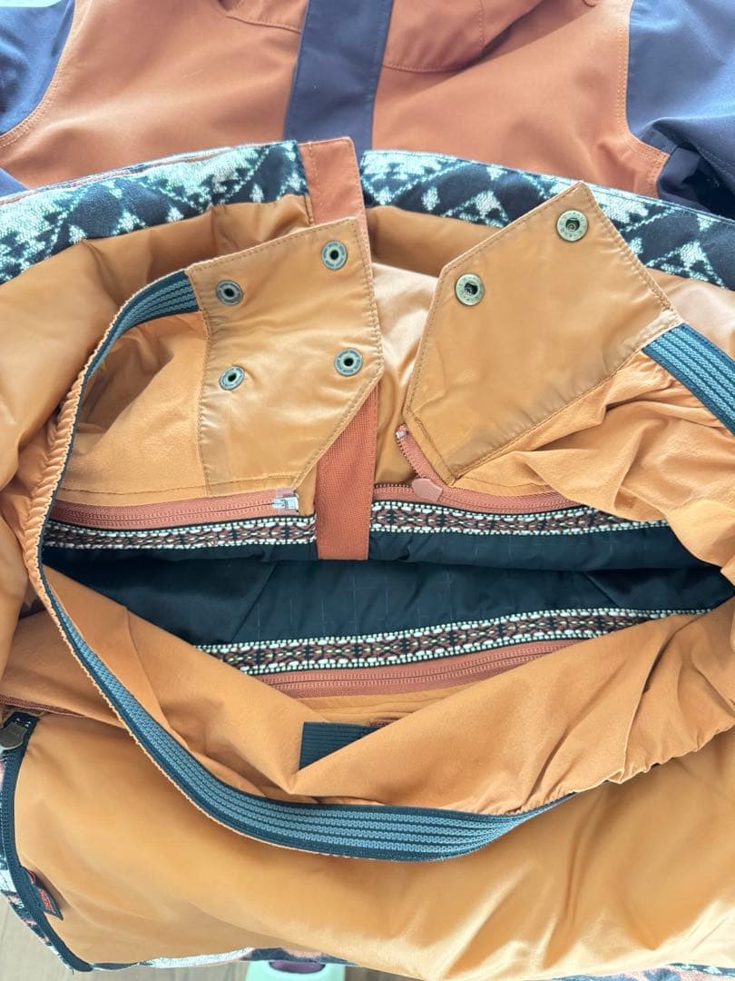 BURTON スノーボードウェア Mサイズ　スノボ