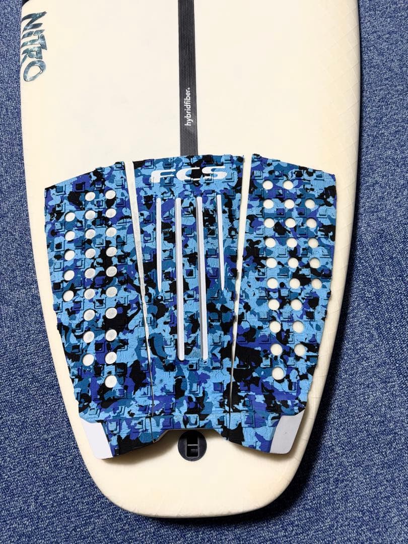 JSサーフボード ジェイエス NITRO ニトロ EPS 5’6 フィン付き