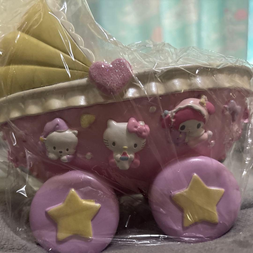 サンリオキャラクターズ ベビーカー形小物入れ