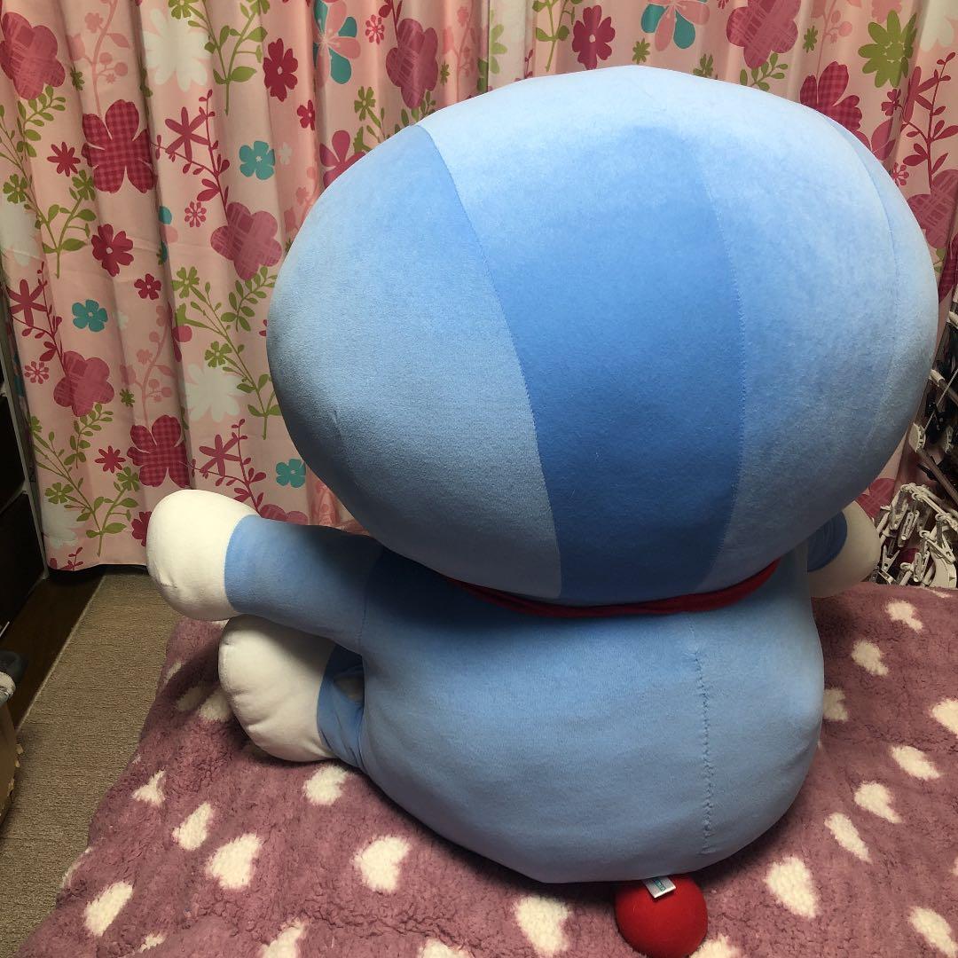 ドラえもん ぬいぐるみ　等身大