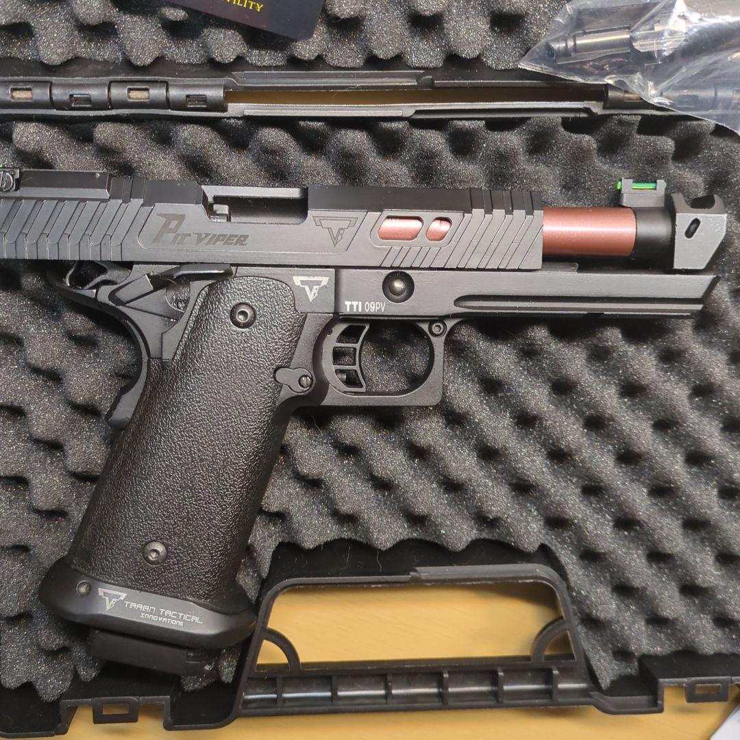 ジョン・ウィック4PIT VIPER ガスブローバックガスガ ン刻印バージョン