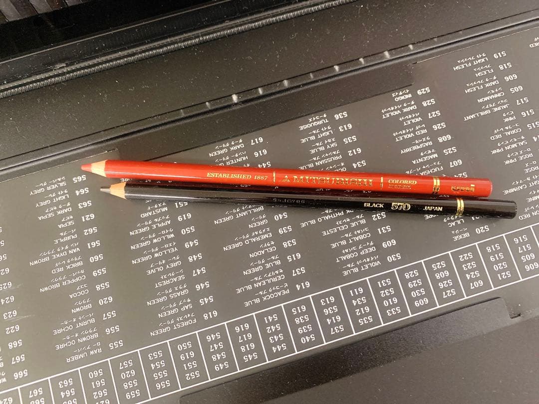 オリーブ出品　未使用 三菱鉛筆 100色 ユニカラー 箱付き Uni