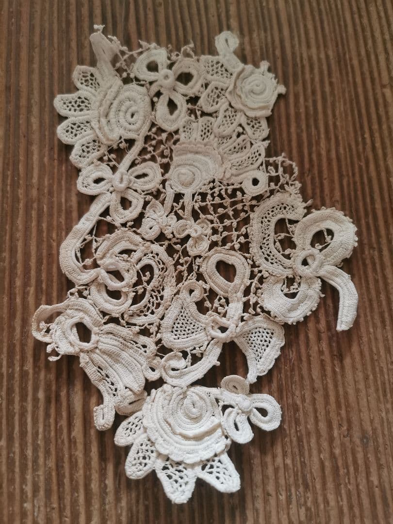 アンティーク アイリッシュクロシェレース 多層パンジー向日葵三つ葉 手編ドイリー