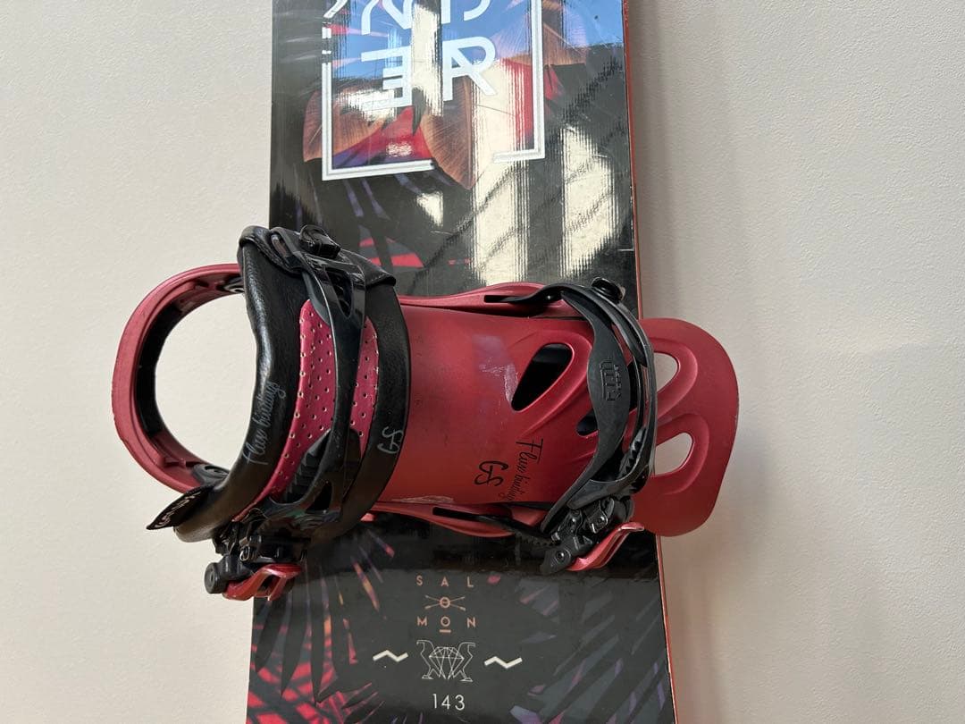 SALOMON WONDERスノーボード板(ヴィンディング別売り)