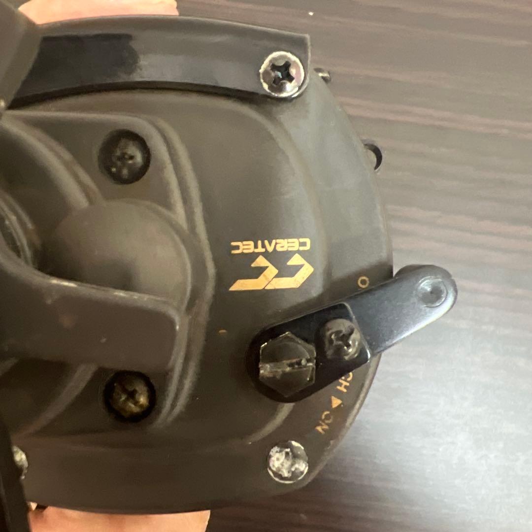 RYOBI CERATEC ALERT 70 リール