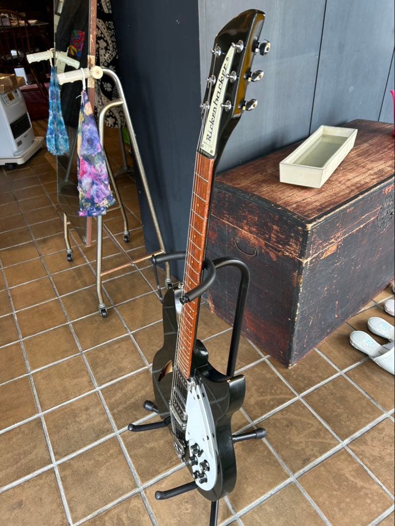 ギター Rickenbacker 330 Jetglo