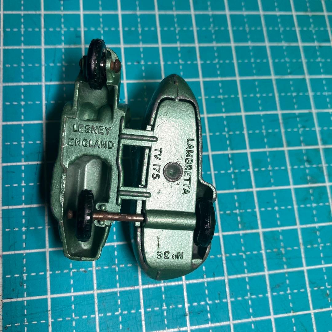 MATCHBOX レズニー スクーター No.36ランブレッター・サイドカー