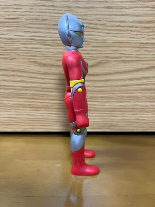 ウルトラマンジョーニアス　ザウルトラマン　フィギュア　ソフビ
