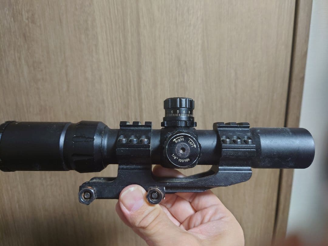 ネメシスアームズ　バンキッシュ　ケース、スコープおまけ