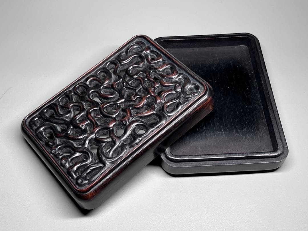 小物入れ　木製　透かし彫り　唐木紫檀　硯箱　古美術