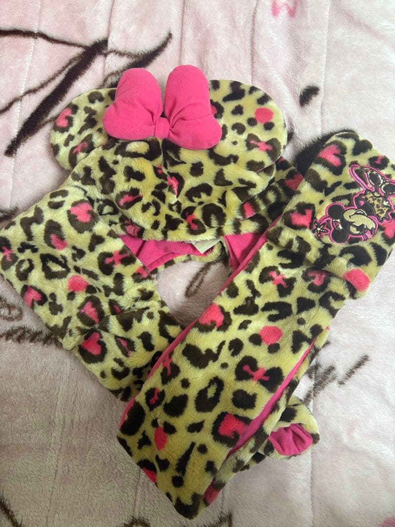 ミニー　ヒョウ柄　マフラーキャップ　ディズニー